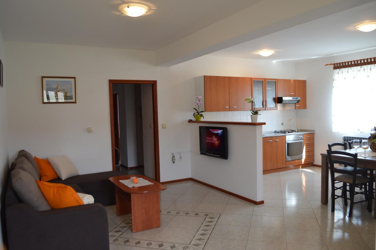Apartment M&M Marasi Екстер'єр фото